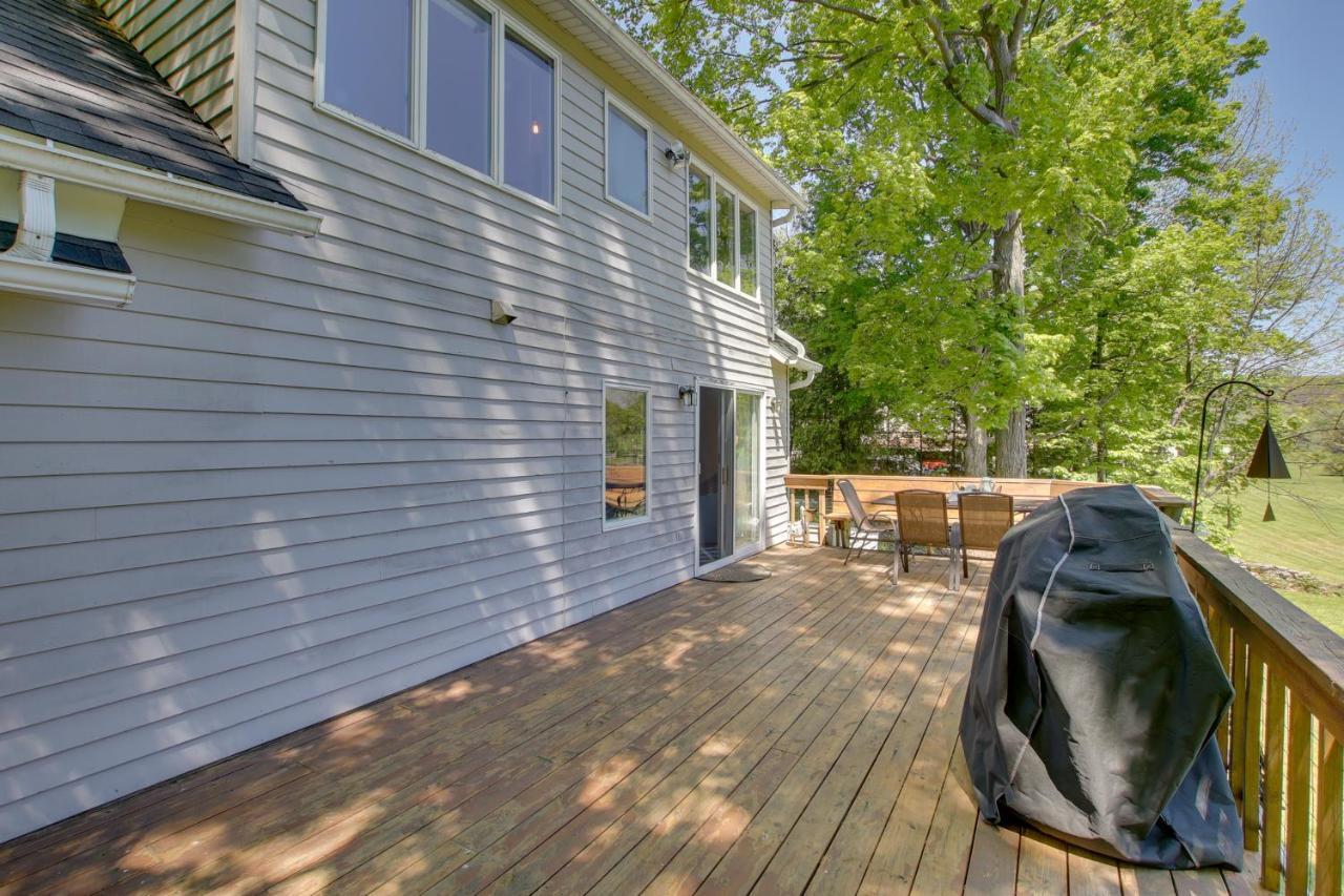 Updated Home With Deck 2 Mi To Sister Bay Beach! Exteriör bild