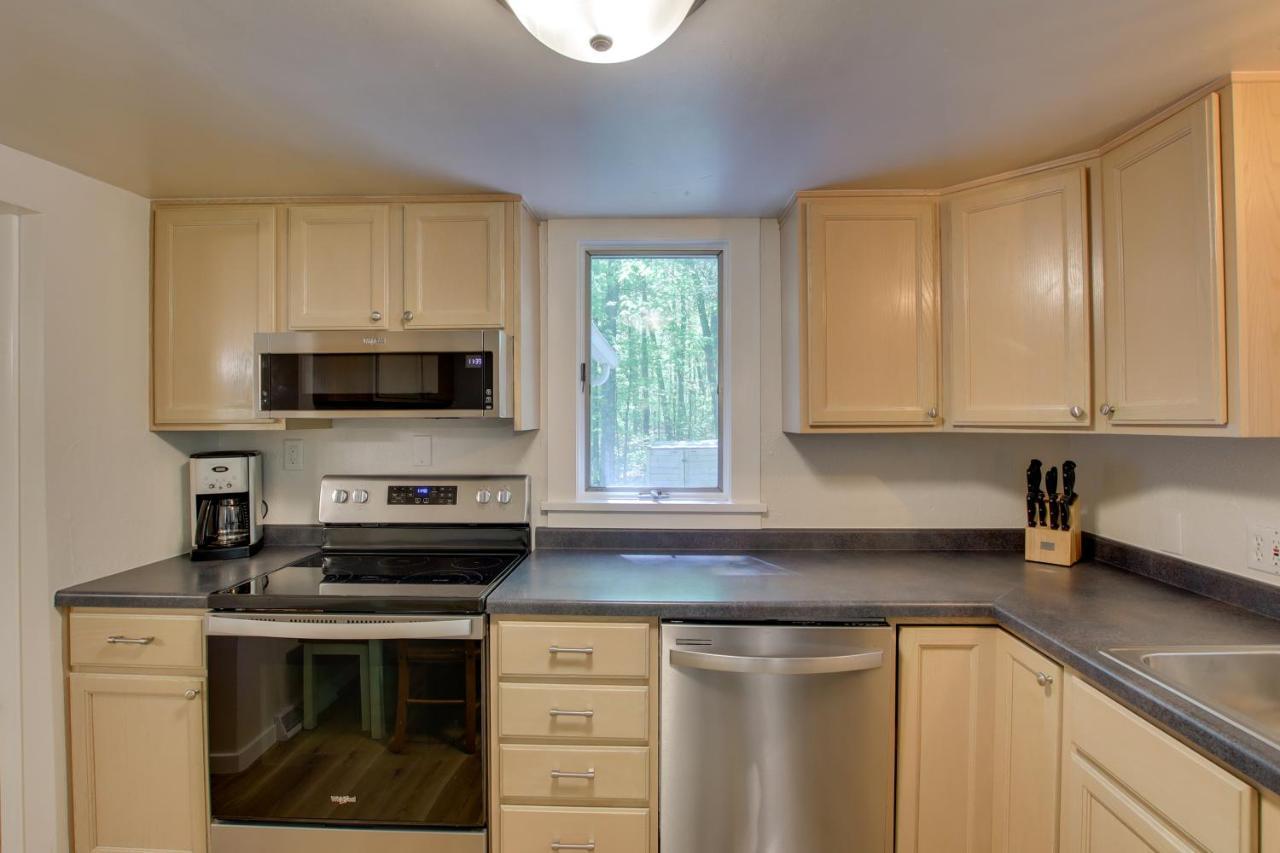 Updated Home With Deck 2 Mi To Sister Bay Beach! Exteriör bild